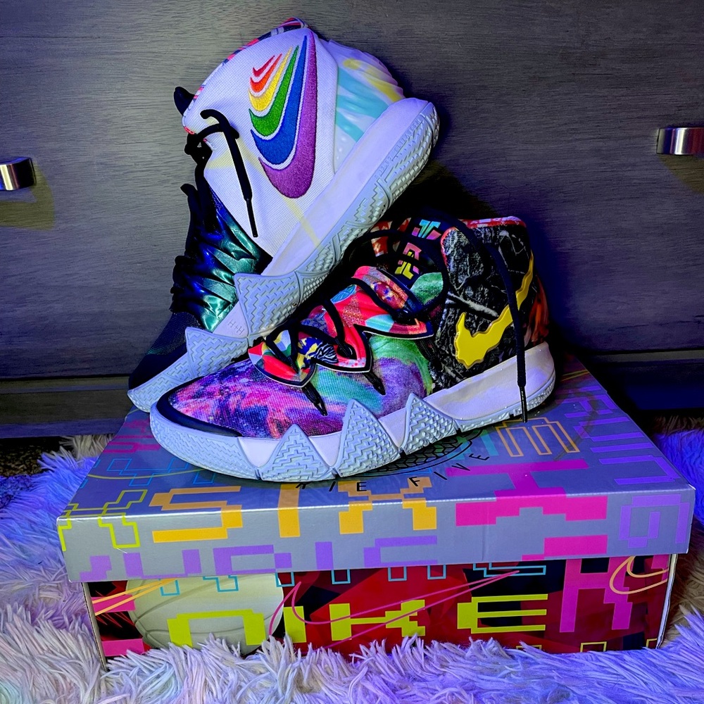 Nike Kyrie Hybrid S2 Size 9